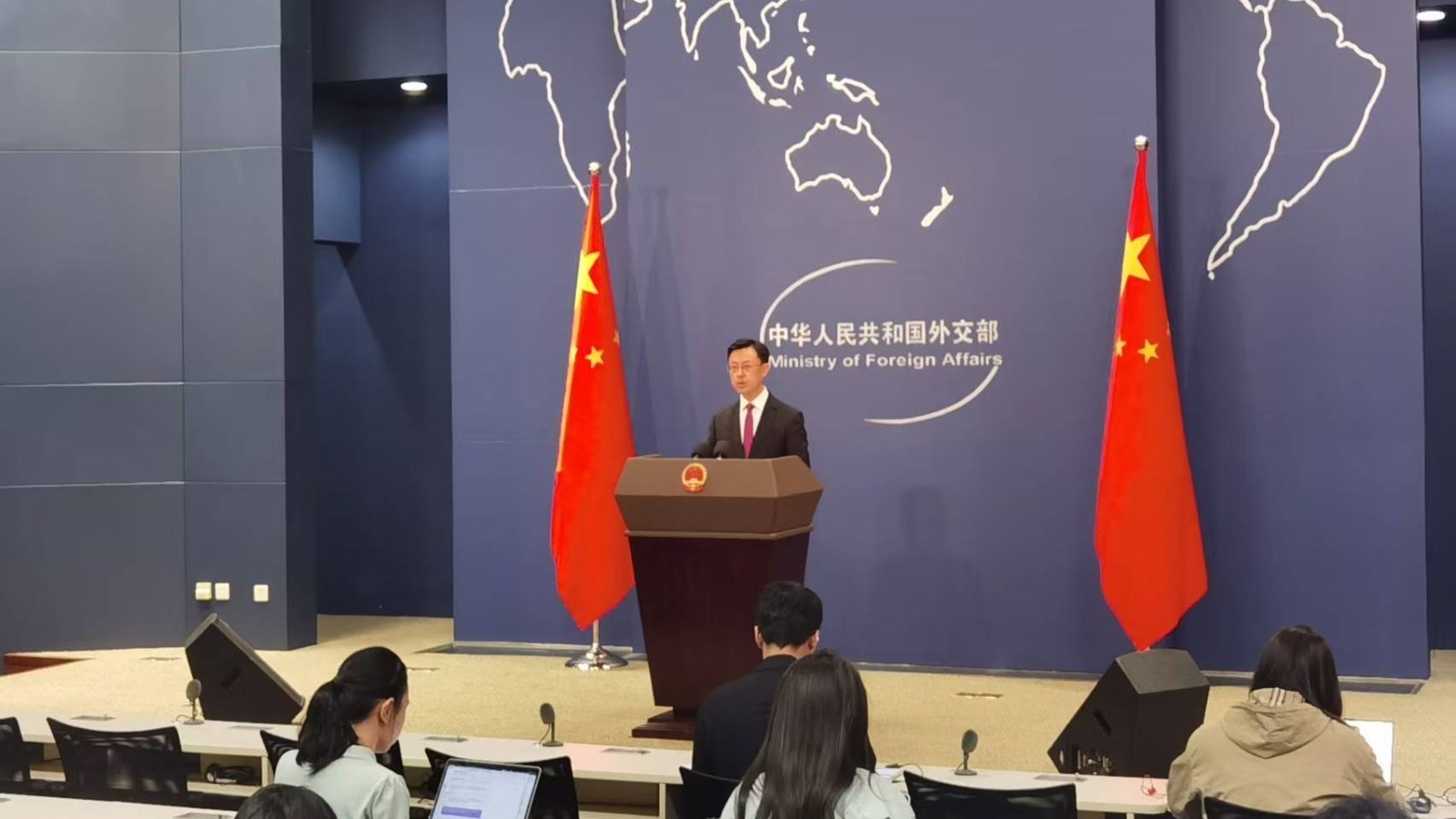 外交部:铭记中日过去那段历史不是为了延续仇恨 外交部:铭记中日过去那段历史不是为了延续仇恨