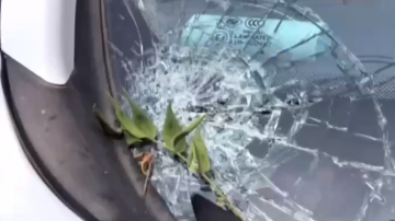 冰雹砸车导致维修厂“爆满” 北京近期还有冰雹注意防范！
