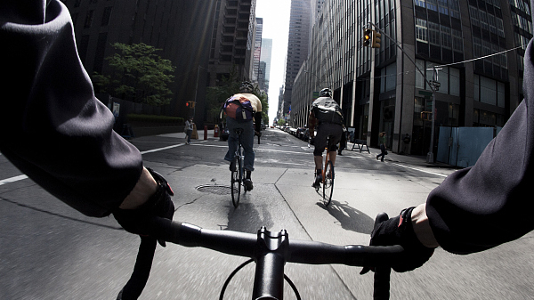 北京市公安交管局:将查处城市道路上“自行车竞速” 北京市公安交管局:将查处城市道路上“自行车竞速”