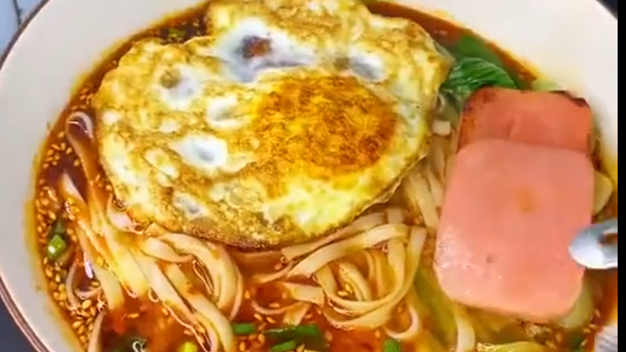 没胃口？不知道吃什么？试试这道酸汤面！