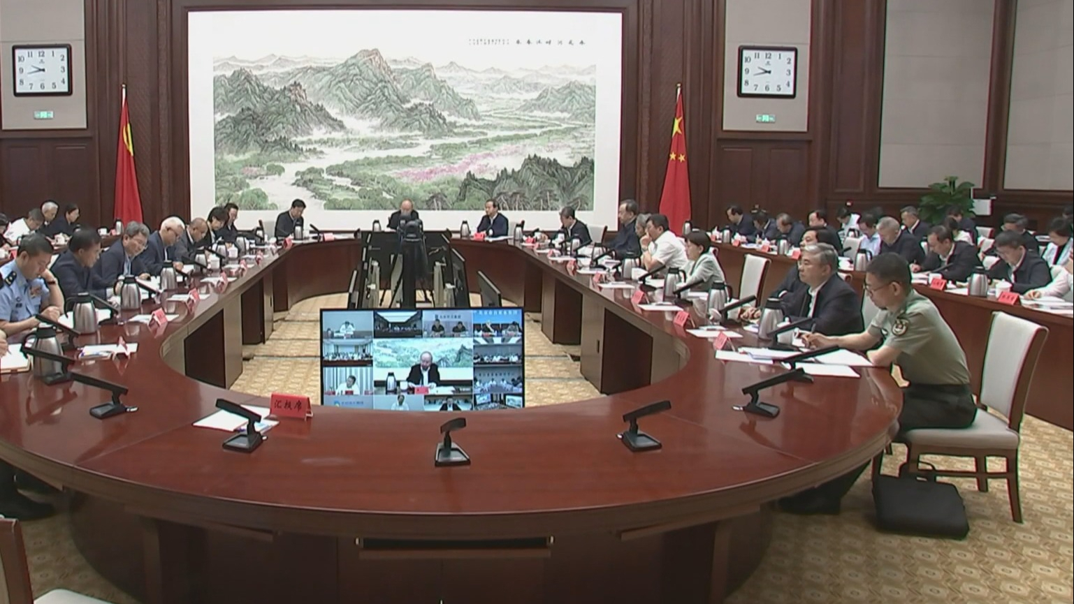 尹力强调 切实增强做好防汛工作的责任感紧迫感 确保人民群众生命财产安全和首都安全稳定