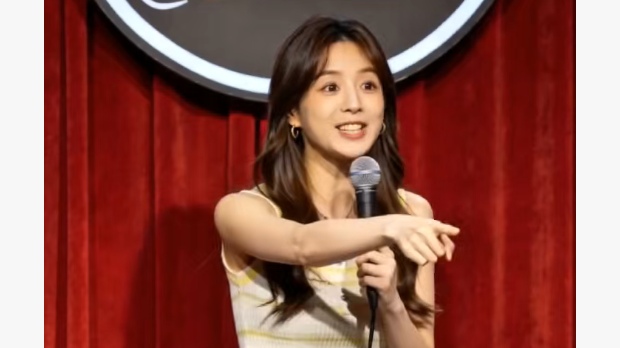 反诈脱口秀“女大十一变”