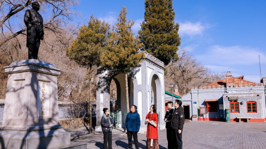 青知讲说人·这young探北京 |青年学子探访百年京张路,聆听青龙桥站与詹天佑纪念馆的时空回响 青知讲说人·这young探北京 |青年学子探访百年京张路,聆听青龙桥站与詹天佑纪念馆的时空回响