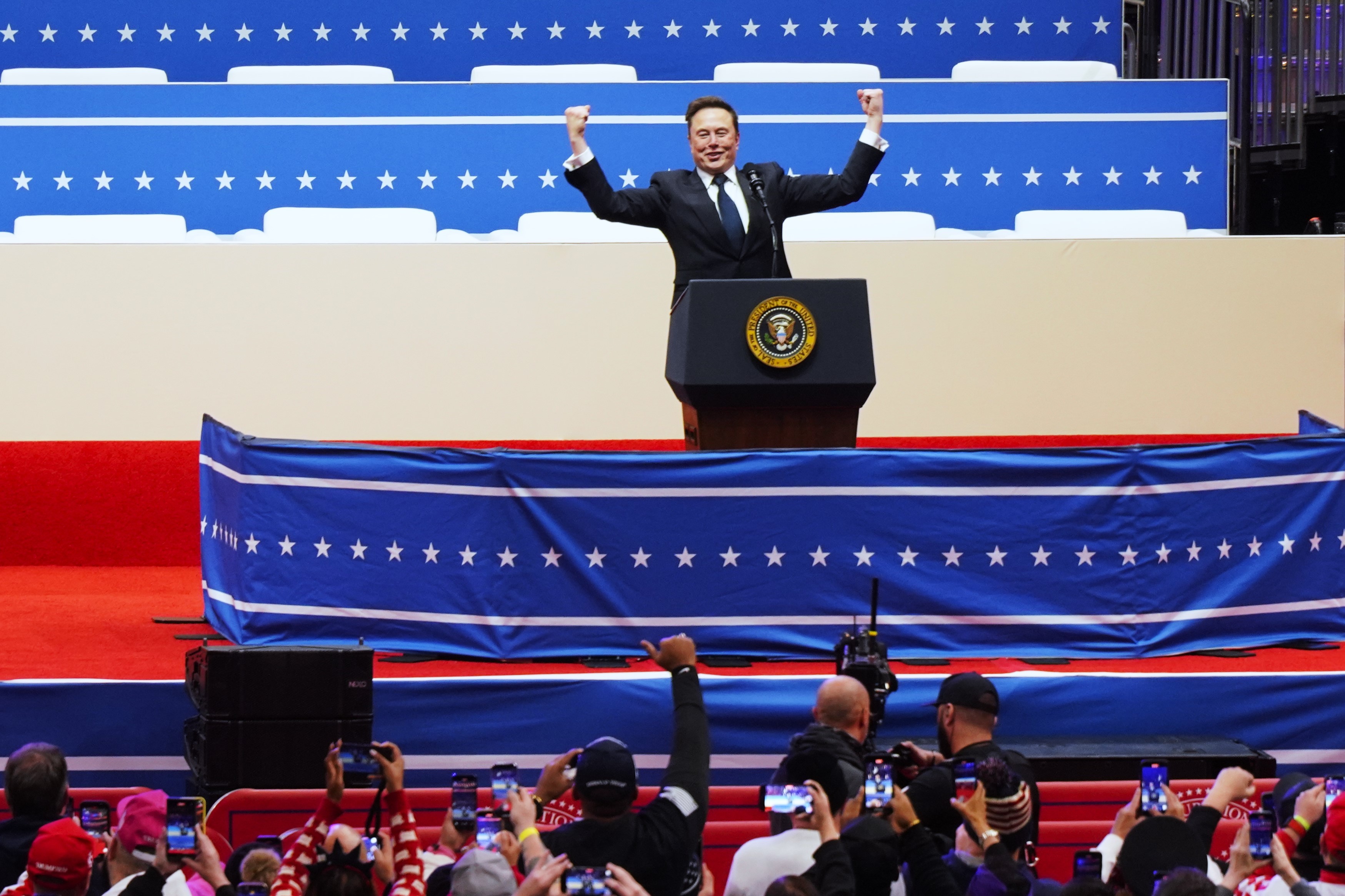 波兰外长怒怼马斯克“废除欧盟”言论 波兰外长怒怼马斯克“废除欧盟”言论