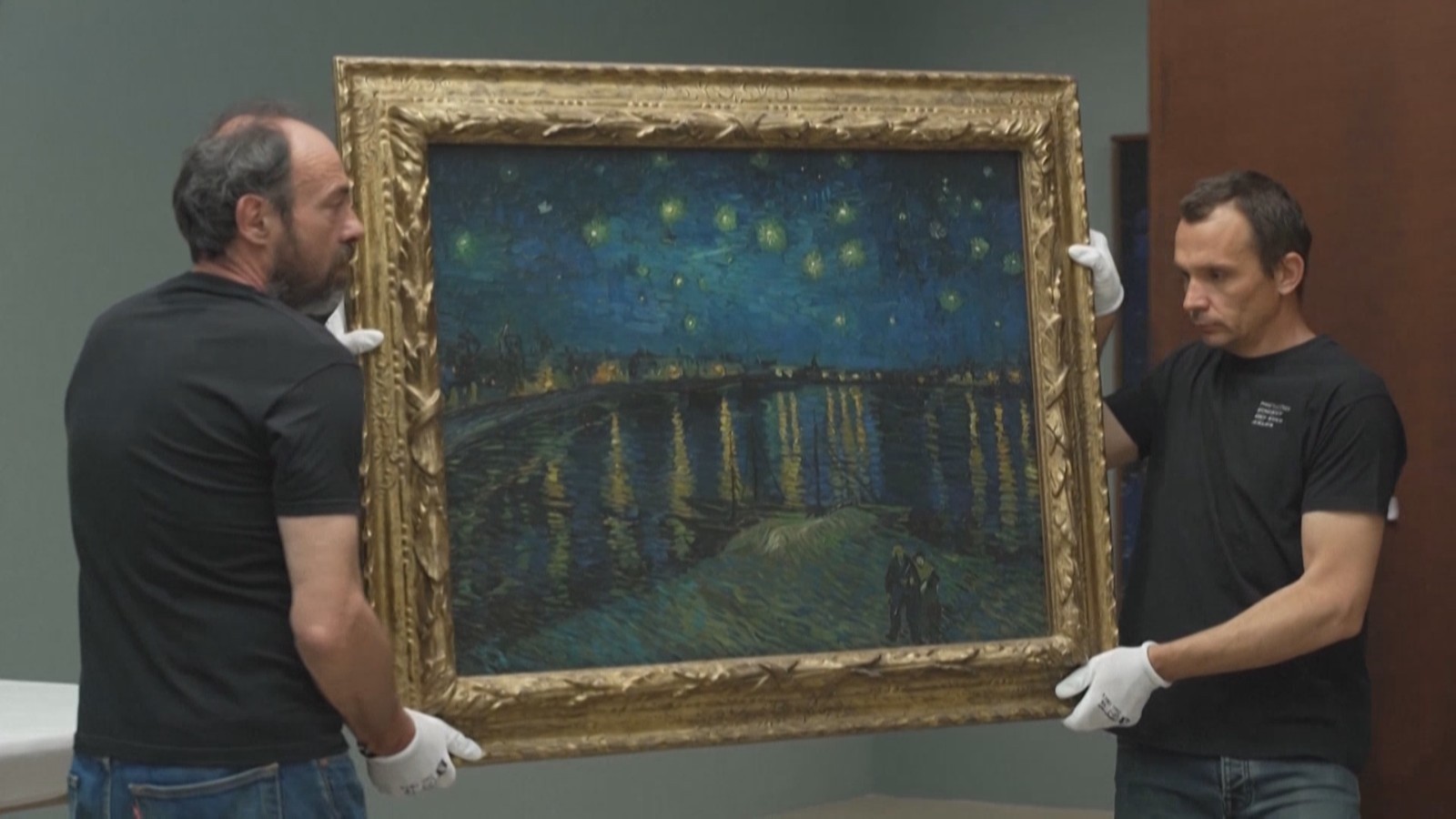 梵高名画《罗讷河上的星夜》时隔136年首次“回老家”