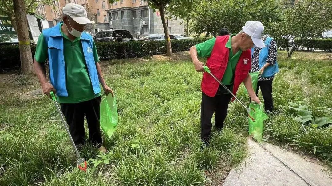 【周末大扫除】弯弯腰 伸伸手 清洁环境跟我走