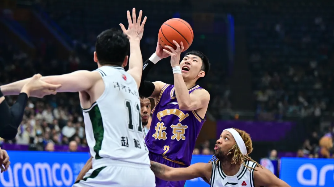 CBA常规赛北京控股主场101-108不敌南京天之蓝 CBA常规赛北京控股主场101-108不敌南京天之蓝