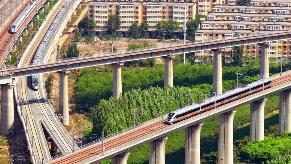 动车也能可可爱爱  这组“迷你”动车组爱了