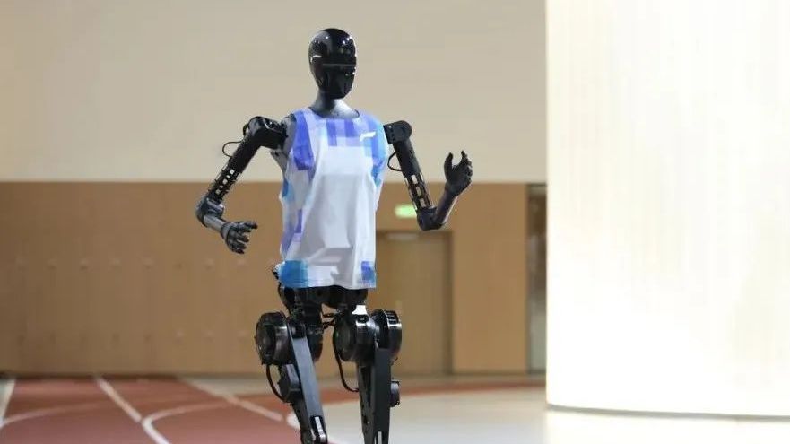 全国首个人形机器人运动科学联合实验室落地亦庄
