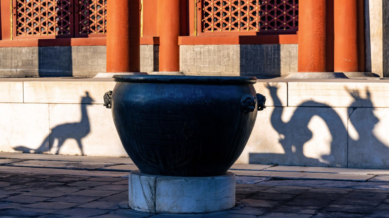 新的一年交好运! 颐和园光影再现“龙凤呈祥” 新的一年交好运! 颐和园光影再现“龙凤呈祥”