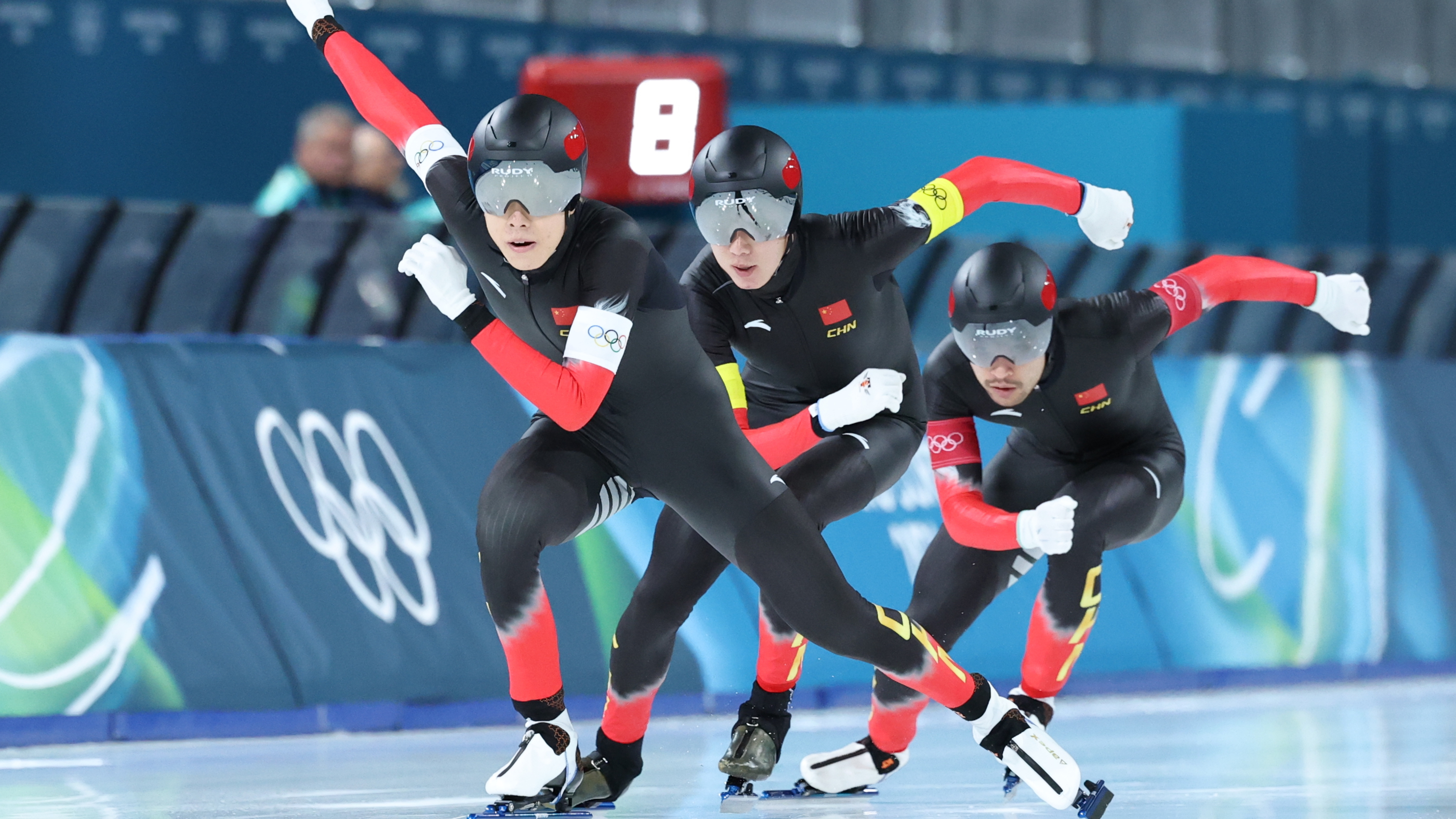 中国速滑男队实现新突破 夺得男子团体追逐铜牌 中国速滑男队实现新突破 夺得男子团体追逐铜牌