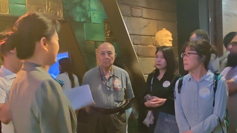 外籍专家盛赞中国开放胸襟 兼容并蓄 外籍专家盛赞中国开放胸襟 兼容并蓄