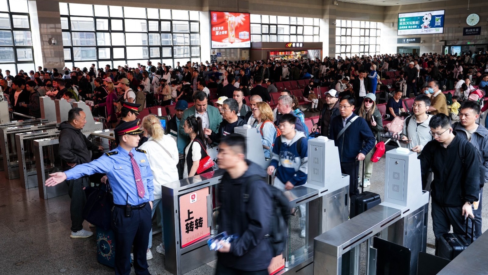 北京铁路五一假期共计发送旅客1219.7万人次 多项数据创新高 北京铁路五一假期共计发送旅客1219.7万人次 多项数据创新高