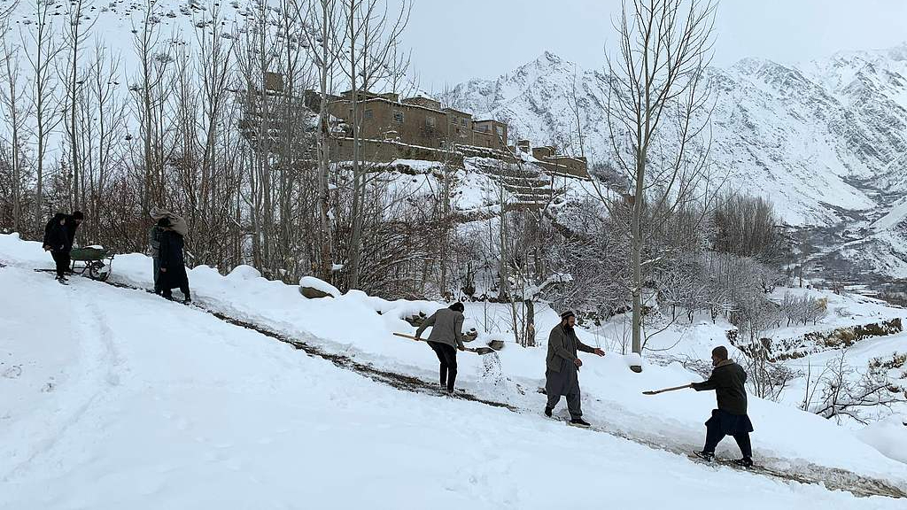 阿富汗强降雪已致61人死亡 阿富汗强降雪已致61人死亡