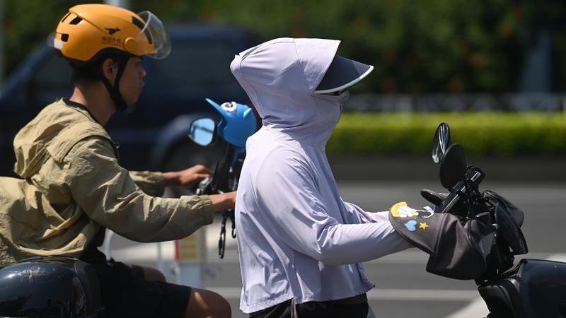 8月我国多数地区预计气温较常年偏高