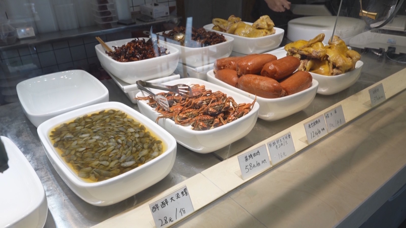 在做菜与外卖之间, 年轻人选择了“代炒菜” 在做菜与外卖之间, 年轻人选择了“代炒菜”