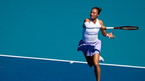 追平最好成绩！郑钦文晋级WTA1000迈阿密站16强