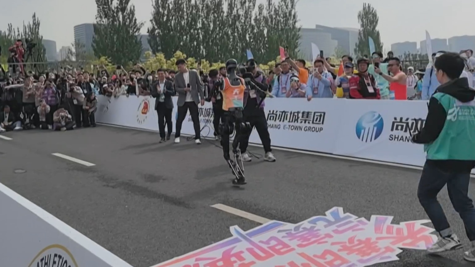 两大机器人盛会8月举行 北京人形机器人领跑全国