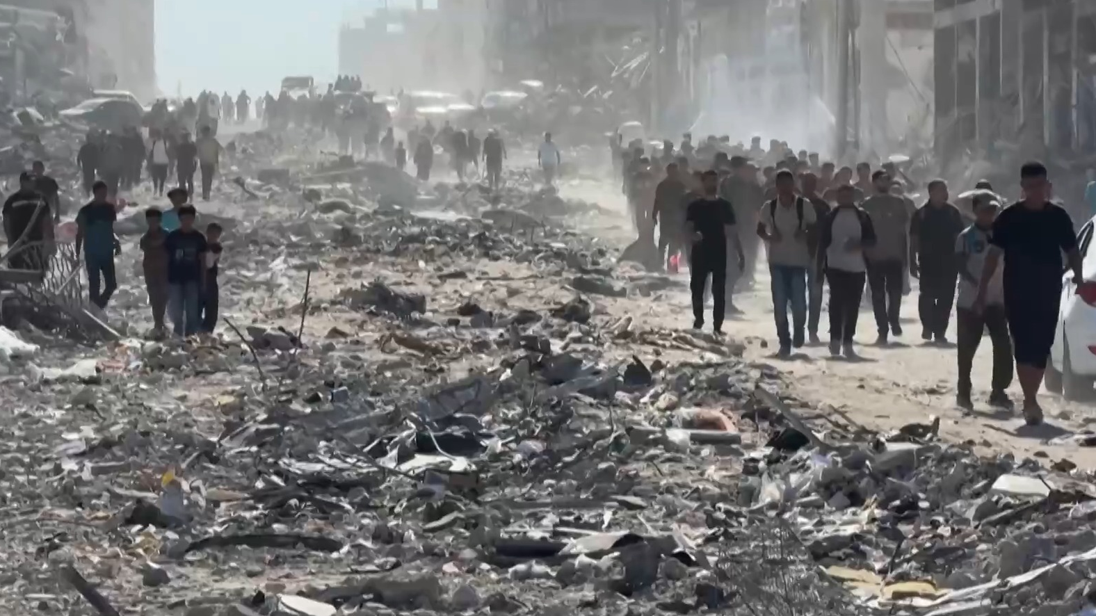 停火协议生效后 已有超50万加沙民众返回加沙城 停火协议生效后 已有超50万加沙民众返回加沙城