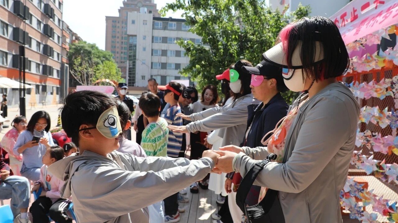 线上线下联动，北苑街道以“小红花”致敬不被定义的“她”
