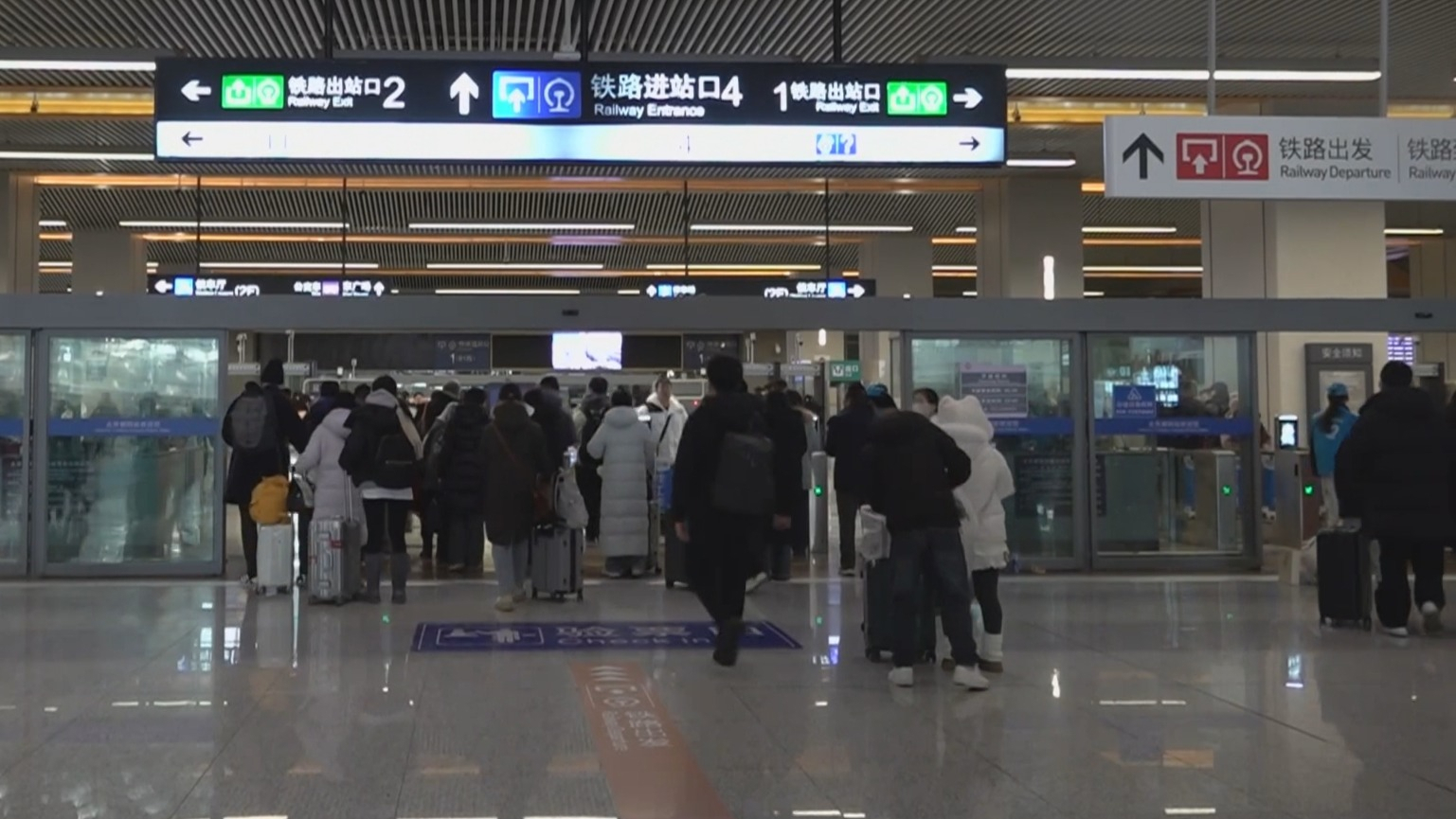 2026年春运客流将再创新高 多部门联动全力护航 2026年春运客流将再创新高 多部门联动全力护航