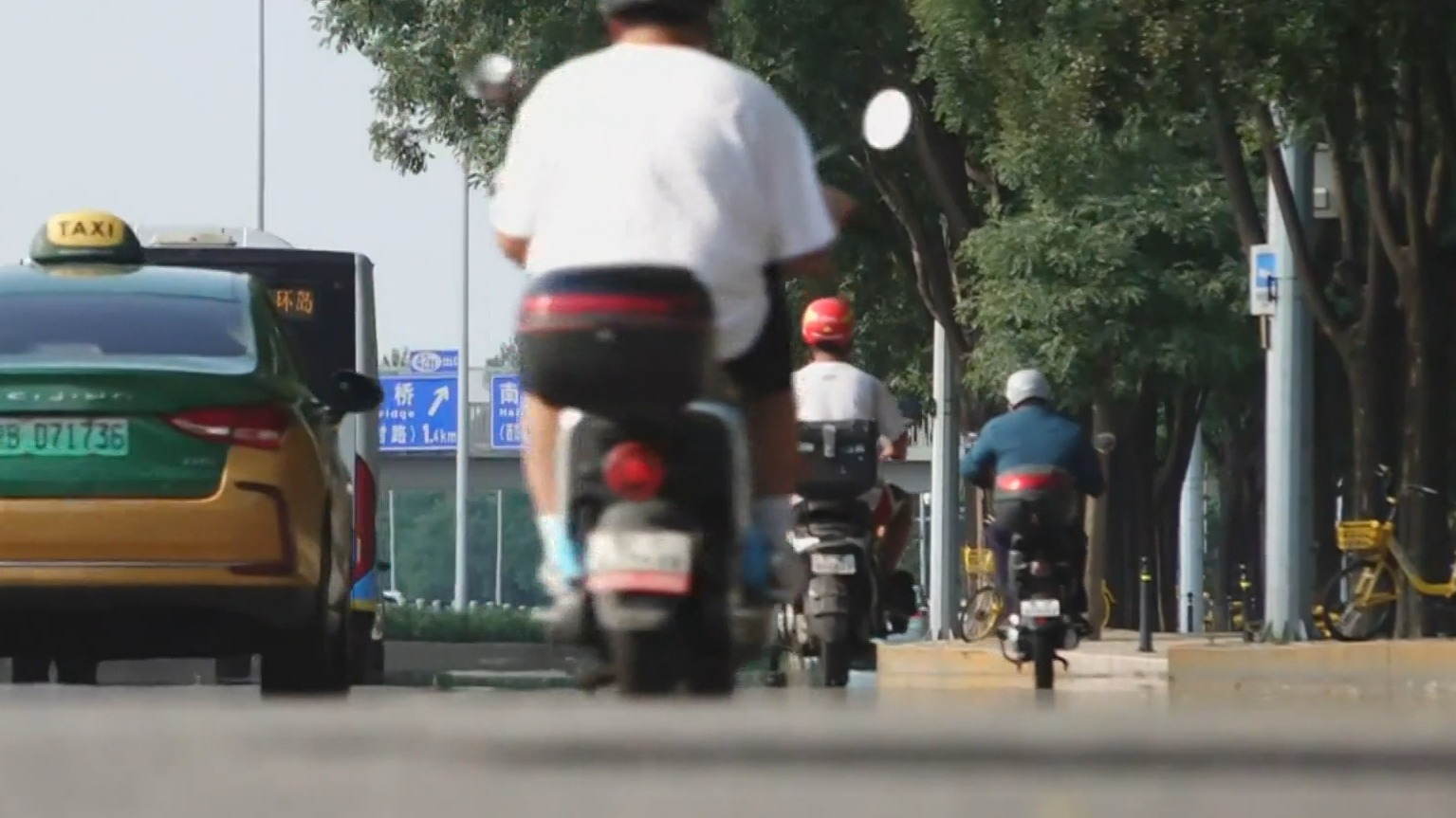 专家释疑：北京高温闷热为何没发高温预警？