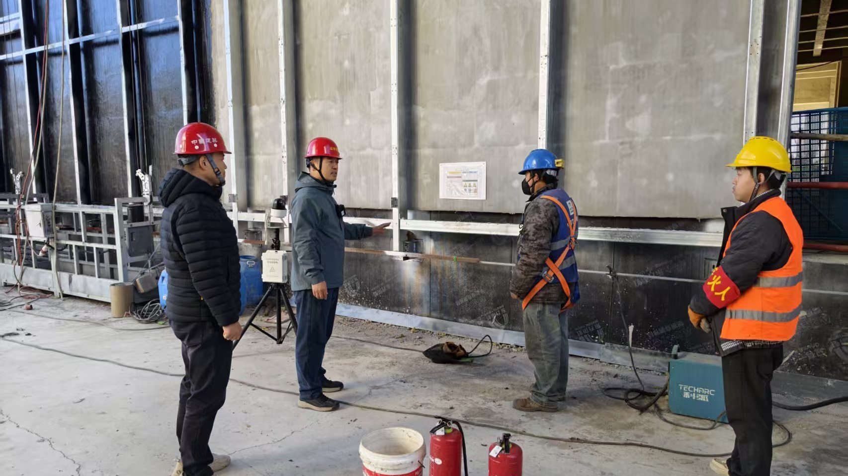 筑牢建筑工地“防火墙”!区住房城乡建设委开展施工消防安全检查 筑牢建筑工地“防火墙”!区住房城乡建设委开展施工消防安全检查