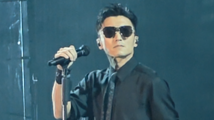 谢霆锋遵照父亲“The show must go on”遗愿如期在青岛开唱