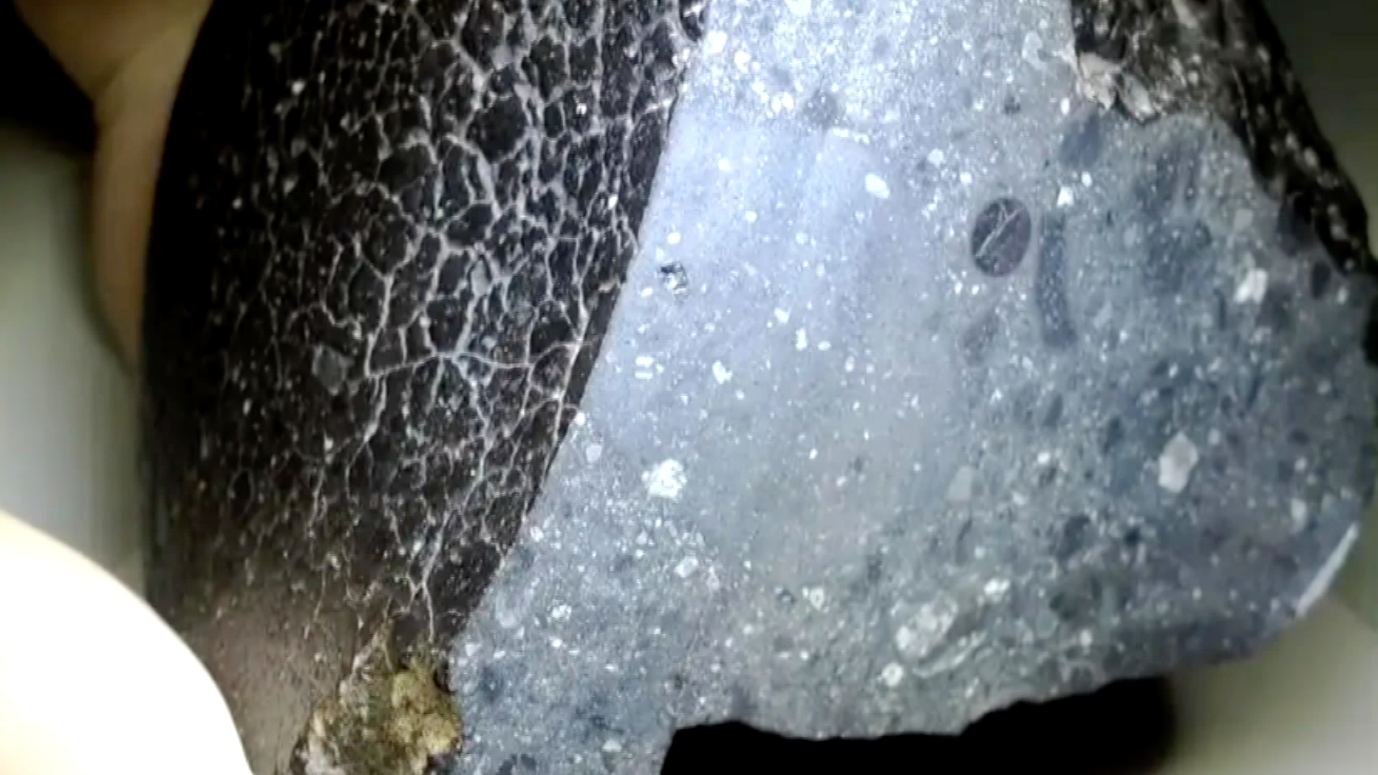 陨石晶体显示古代火星存在热水 陨石晶体显示古代火星存在热水