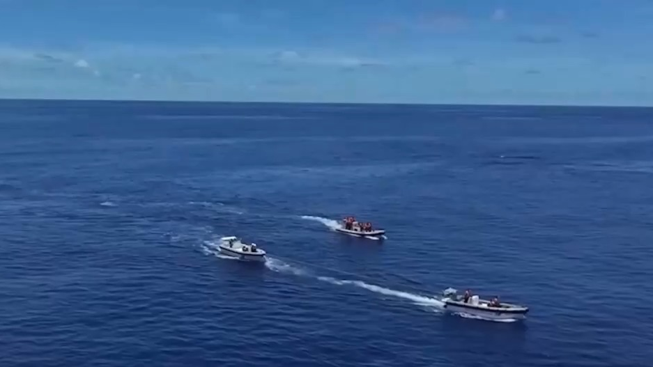 常态化巡航黄岩岛海域，中国海警编队演练了什么