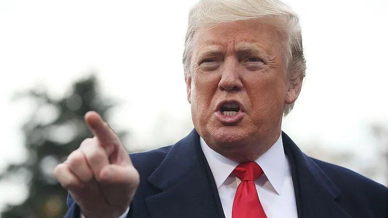 特朗普威胁：伊朗该换领导层了