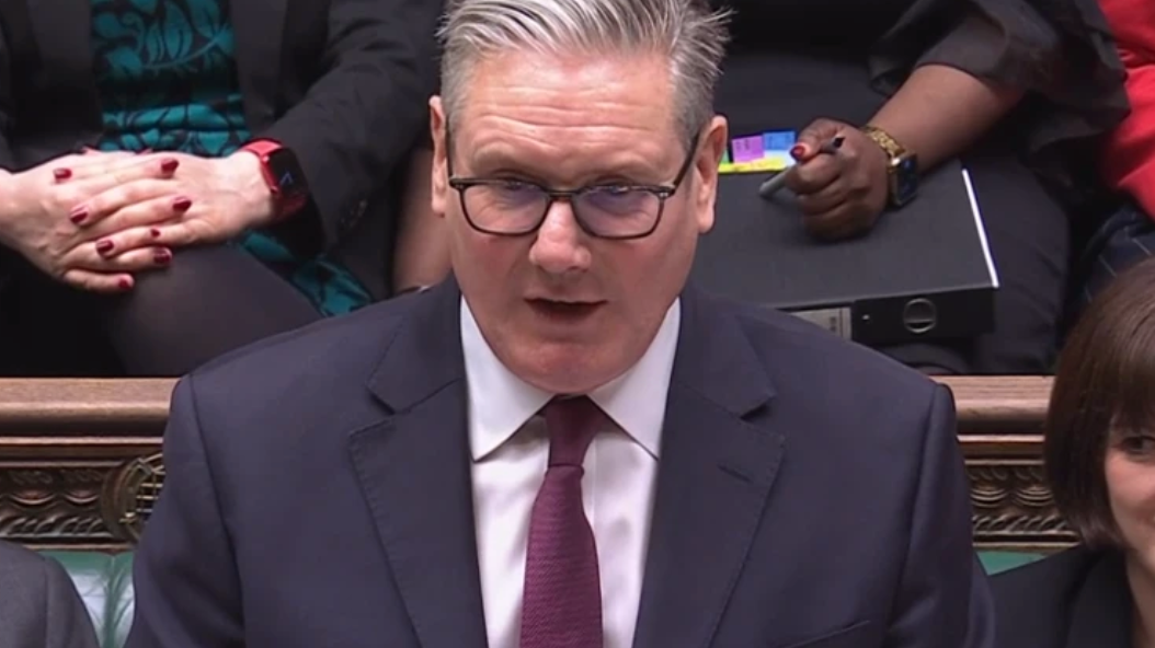 英国首相重申格陵兰岛问题立场：绝不屈服于美关税威胁