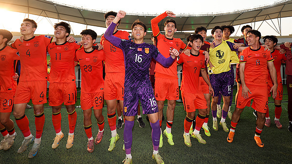 中国队零失球进U23亚洲杯4强,摆大巴是最适合国足的战术吗?踢越南还能零封对手吗? 中国队零失球进U23亚洲杯4强,摆大巴是最适合国足的战术吗?踢越南还能零封对手吗?