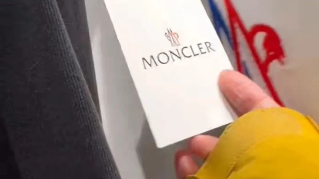 这个商贸城，“半价买正品”？还配全套鉴定证书……