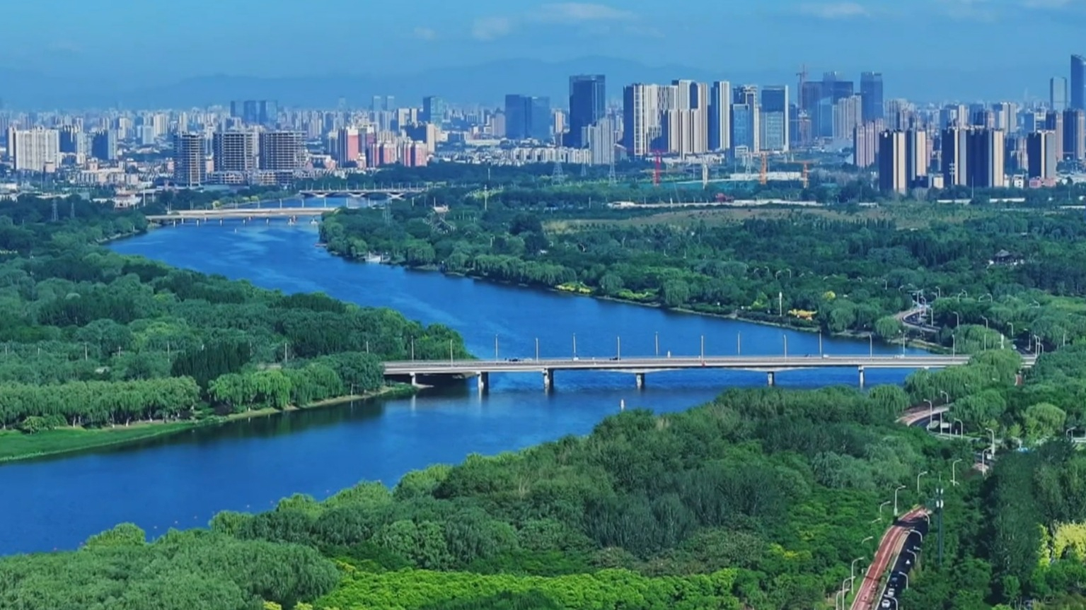 春启新程·聚焦2026全国两会|国务院新闻办公室举行吹风会 解读“十五五”规划《纲要(草案)》 春启新程·聚焦2026全国两会|国务院新闻办公室举行吹风会 解读“十五五”规划《纲要(草案)》