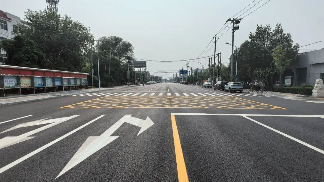 怀柔一条公路换装成功！