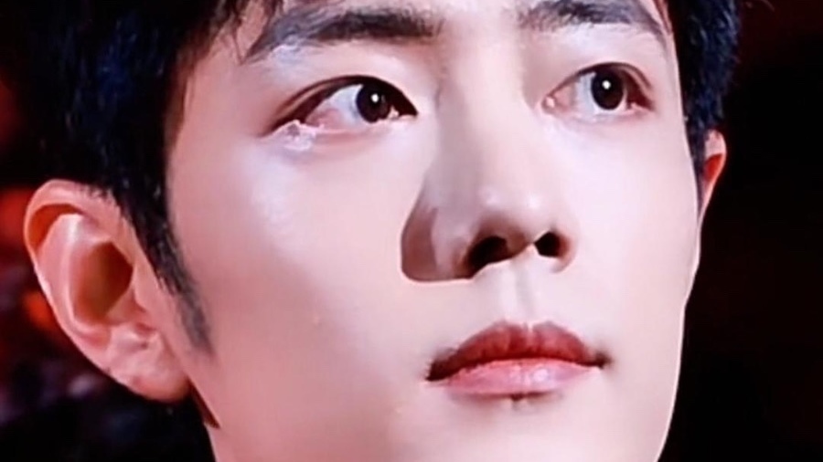 肖战2024微博之夜名场面回顾!一袭红西装惊艳亮相 肖战2024微博之夜名场面回顾!一袭红西装惊艳亮相