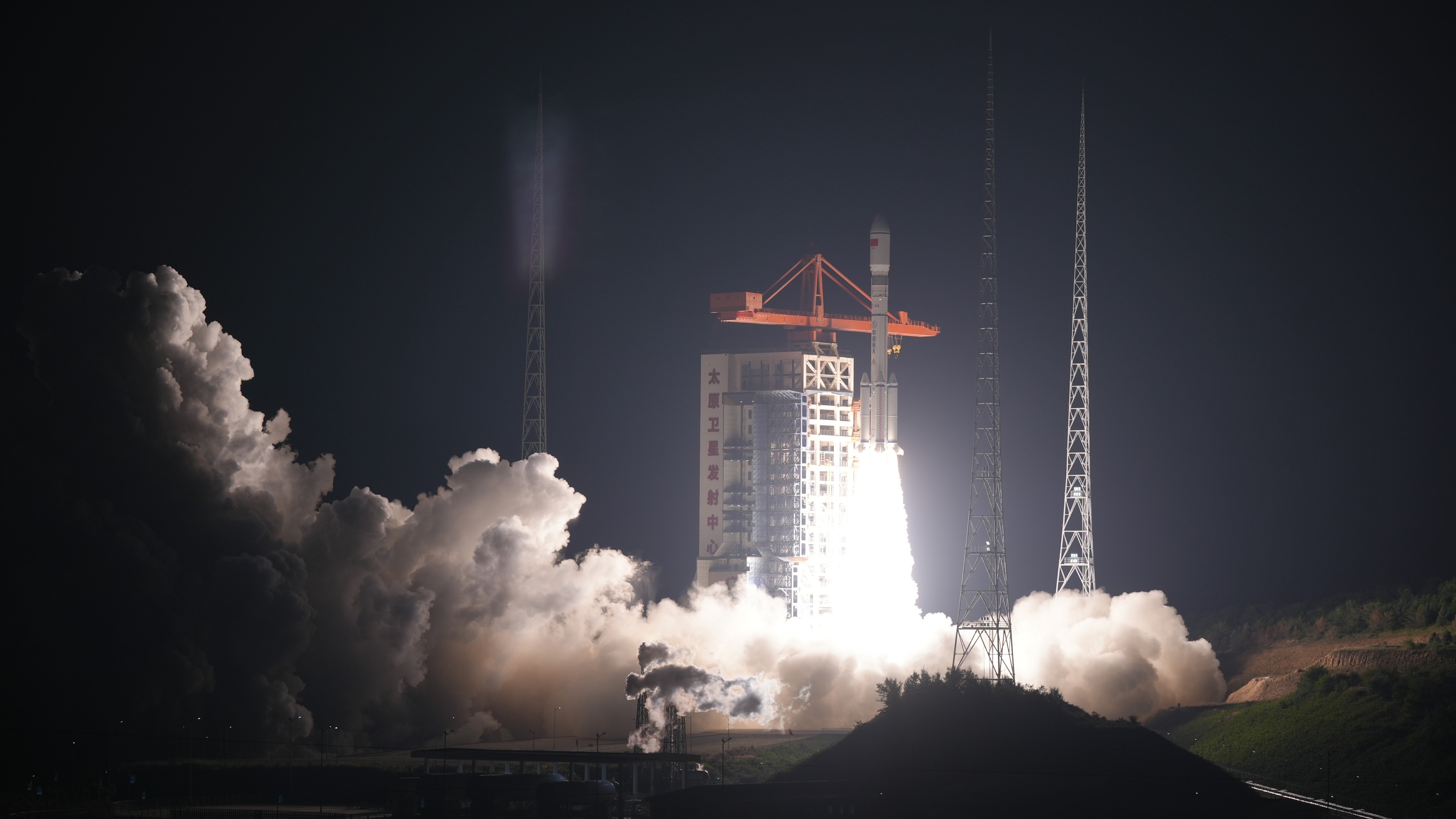 我国成功发射卫星互联网低轨卫星