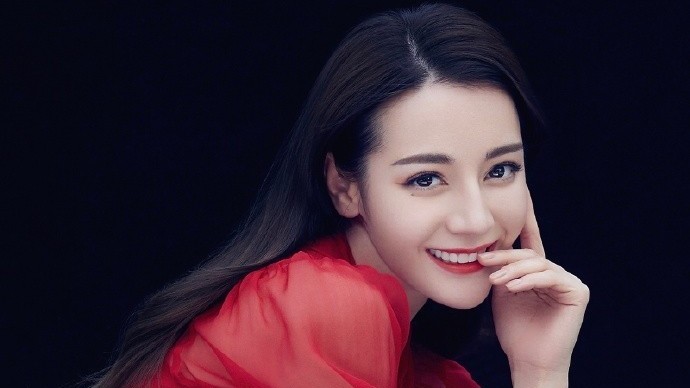 迪丽热巴:低谷时粉丝给了我走下去的动力 迪丽热巴:低谷时粉丝给了我走下去的动力