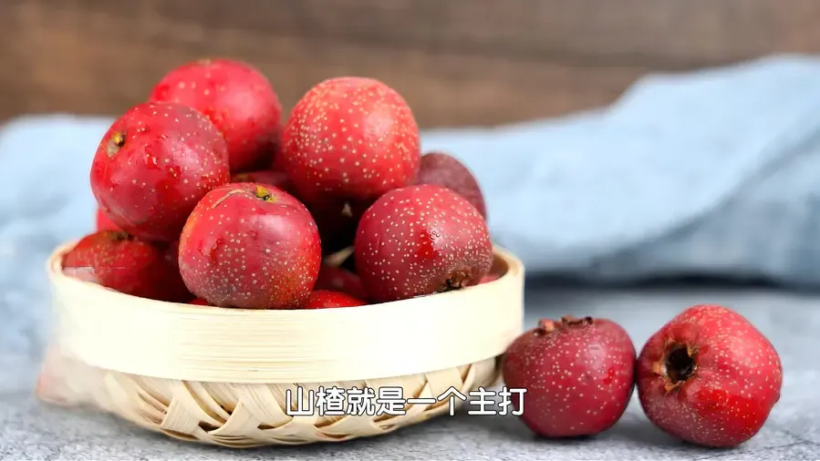 这个黑黑的果子，生津止渴，煮水喝更是止汗、养心、安神！9月多吃点，身体会感谢你