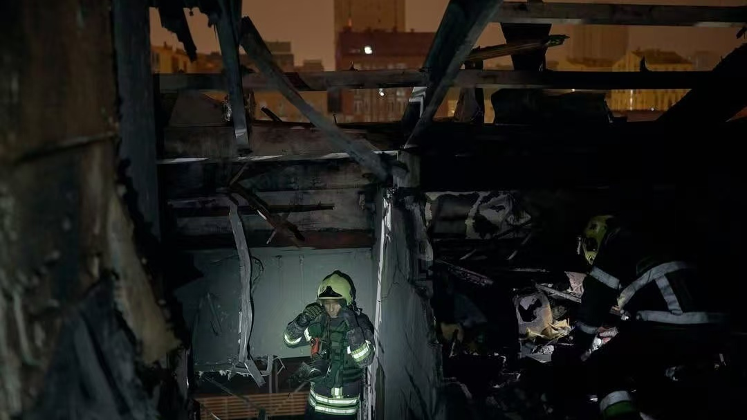 乌称多地遭袭 基辅超50万用户断电