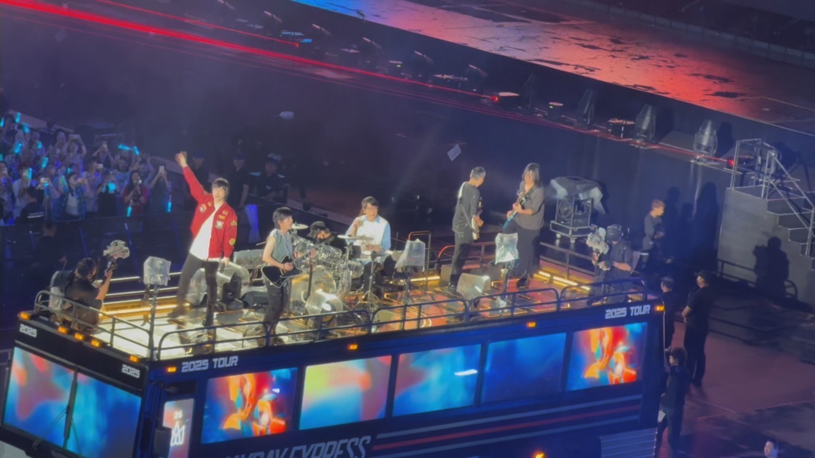 一个月内举行13场演唱会 五月天创单次巡演场次纪录 一个月内举行13场演唱会 五月天创单次巡演场次纪录