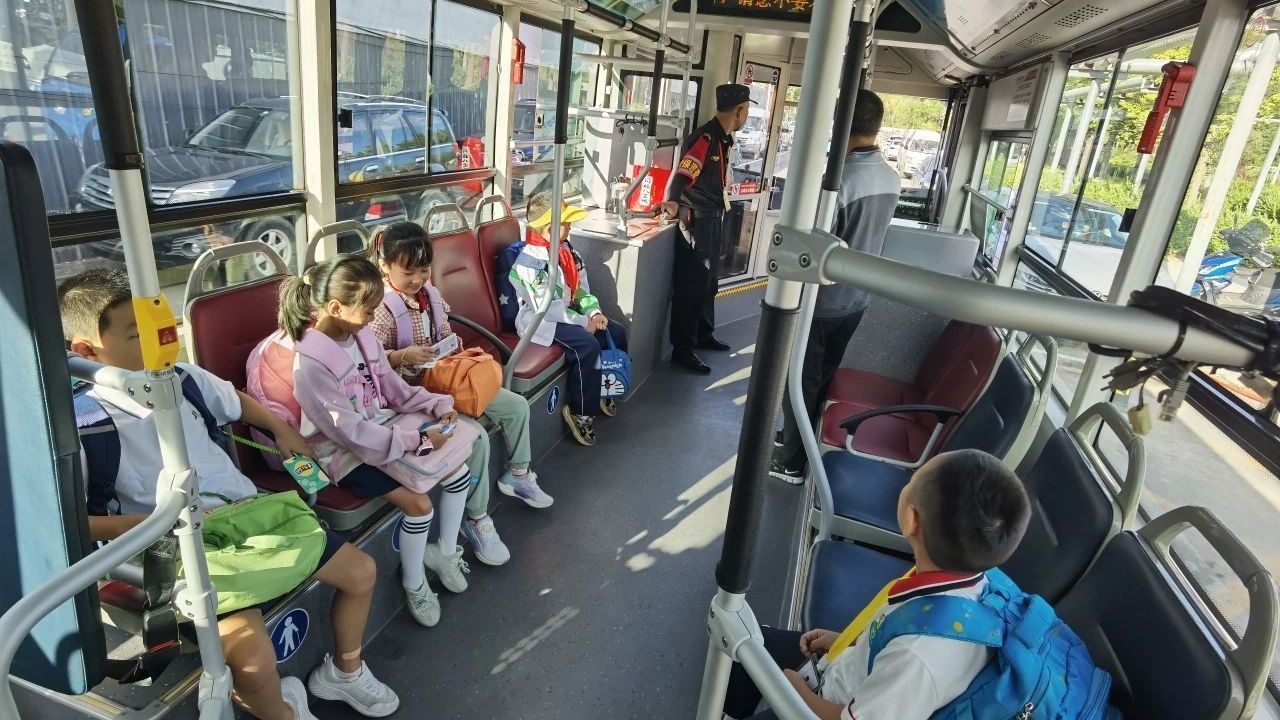 “回天地区”探索常规公交服务通学新模式，7所学校有试点→