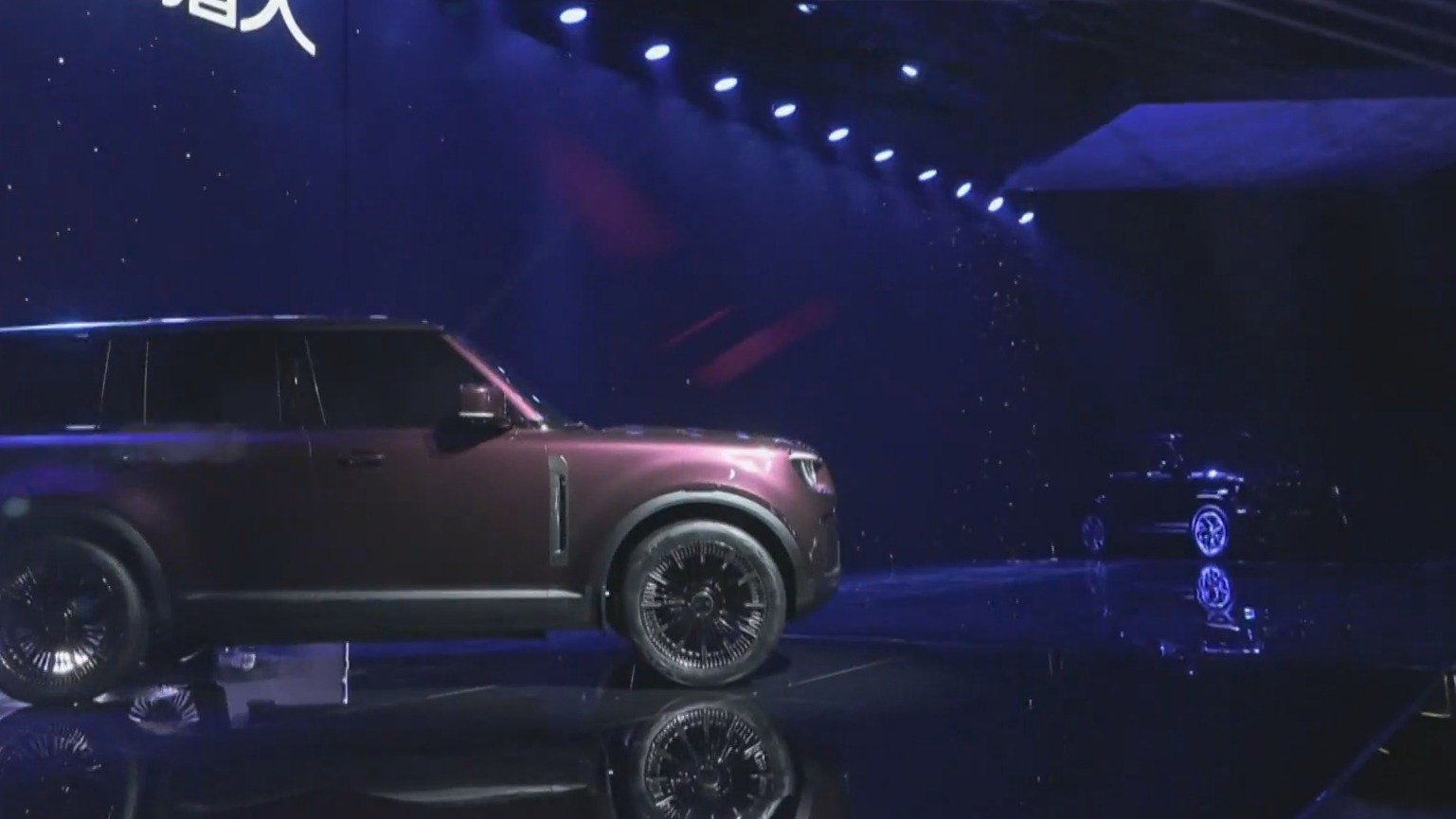 北汽集团发布两款新品类车型 北汽集团发布两款新品类车型