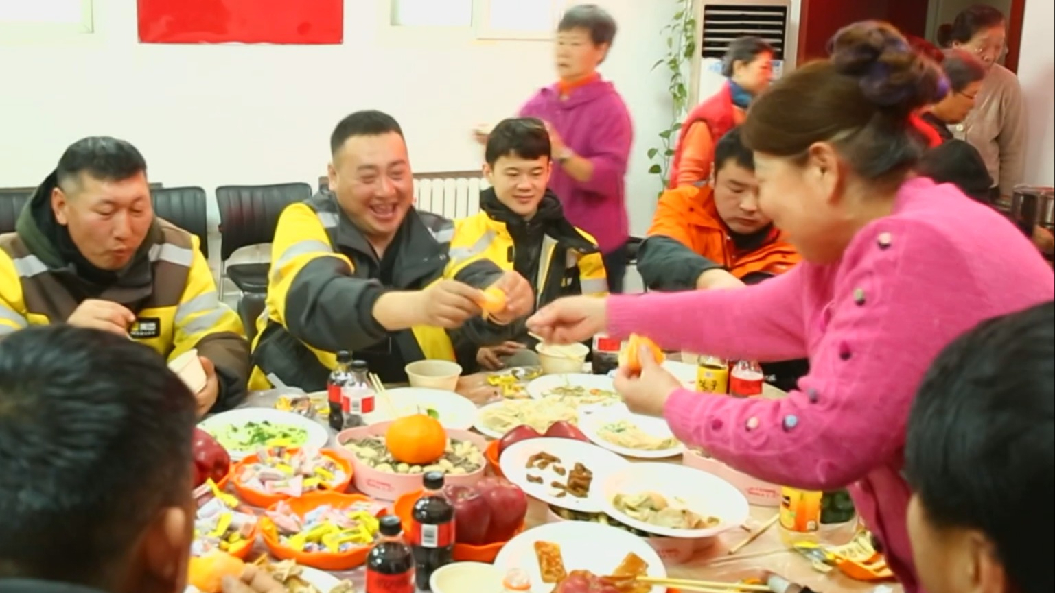 新春走基层丨爱的垂直奔跑与双向签收