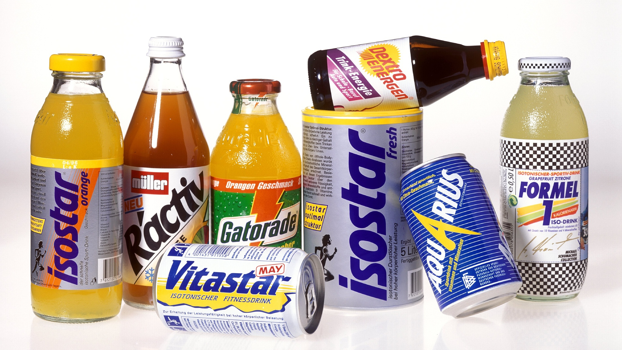 今日科普：功能饮料营养丰富可以提神，熬夜可以喝？