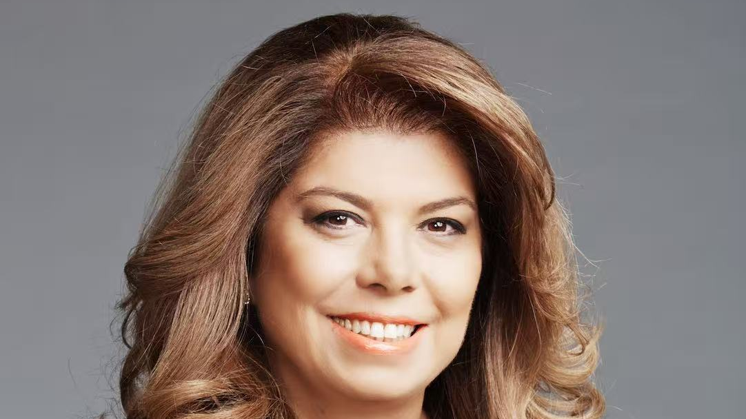 约托娃成为保加利亚史上首位女总统