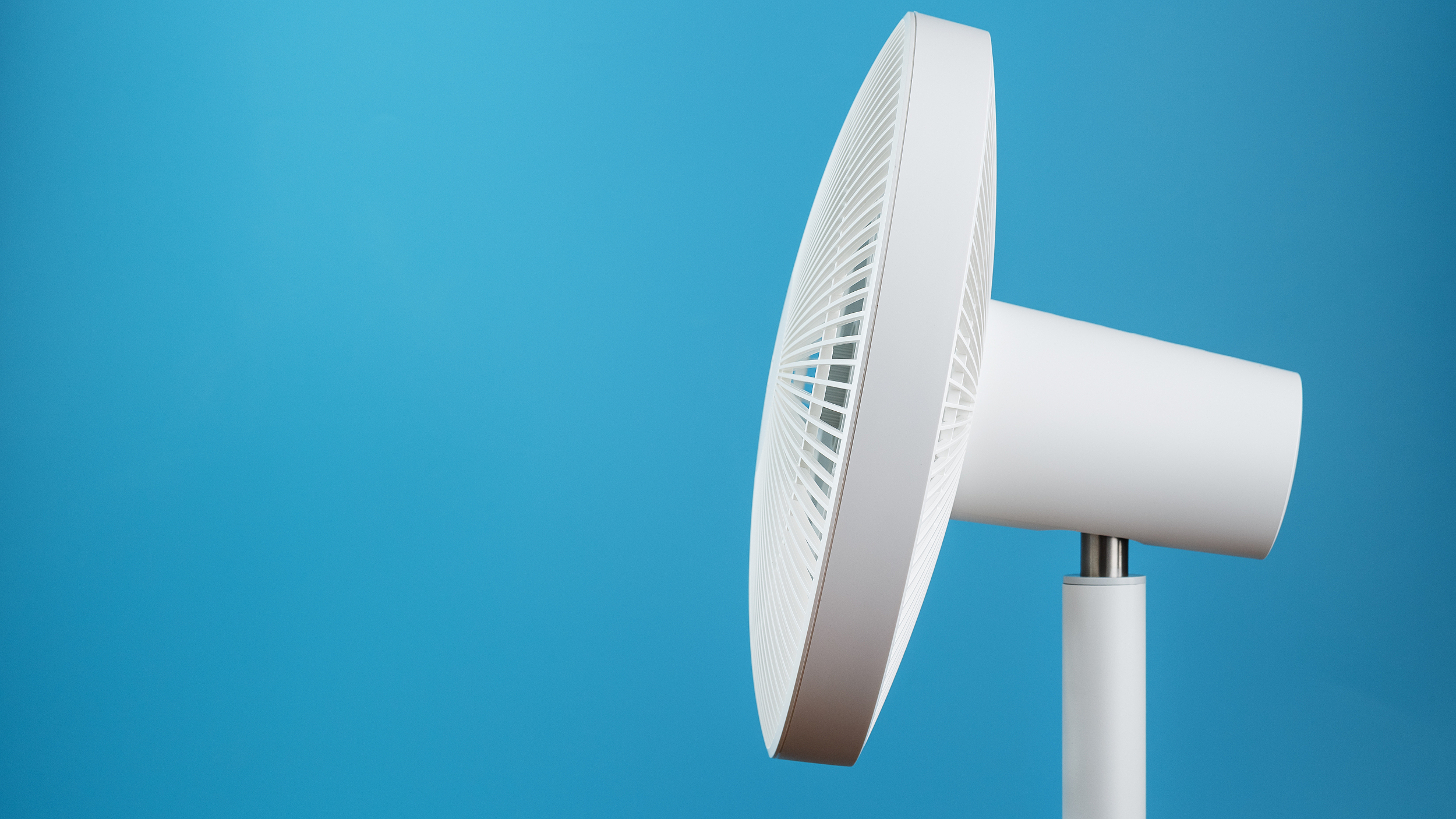 今日科普:电风扇上装矿泉水瓶,效果堪比空调? 今日科普:电风扇上装矿泉水瓶,效果堪比空调?