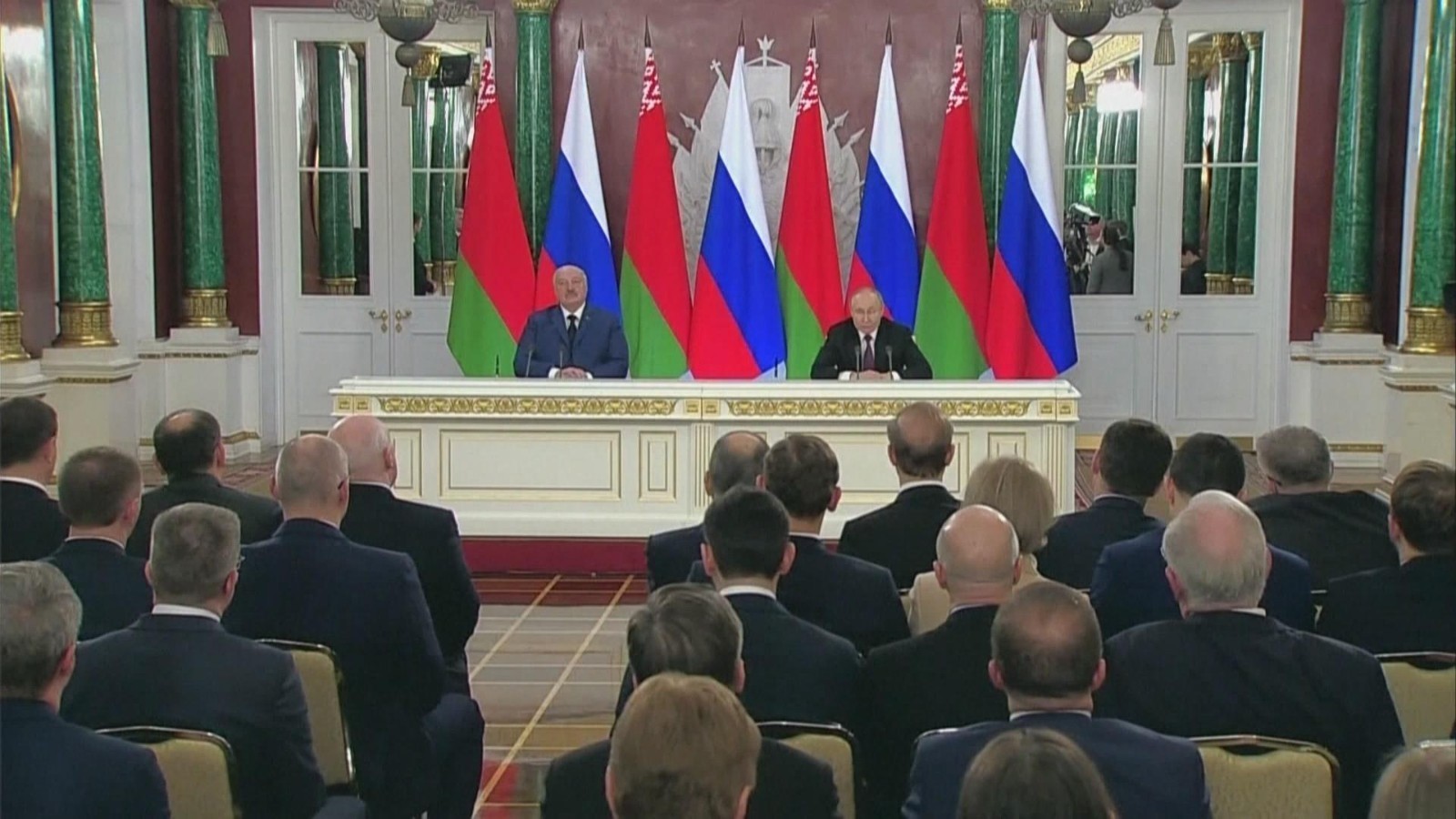 普京:支持与乌克兰停火提议 但许多问题需商讨解决 普京:支持与乌克兰停火提议 但许多问题需商讨解决