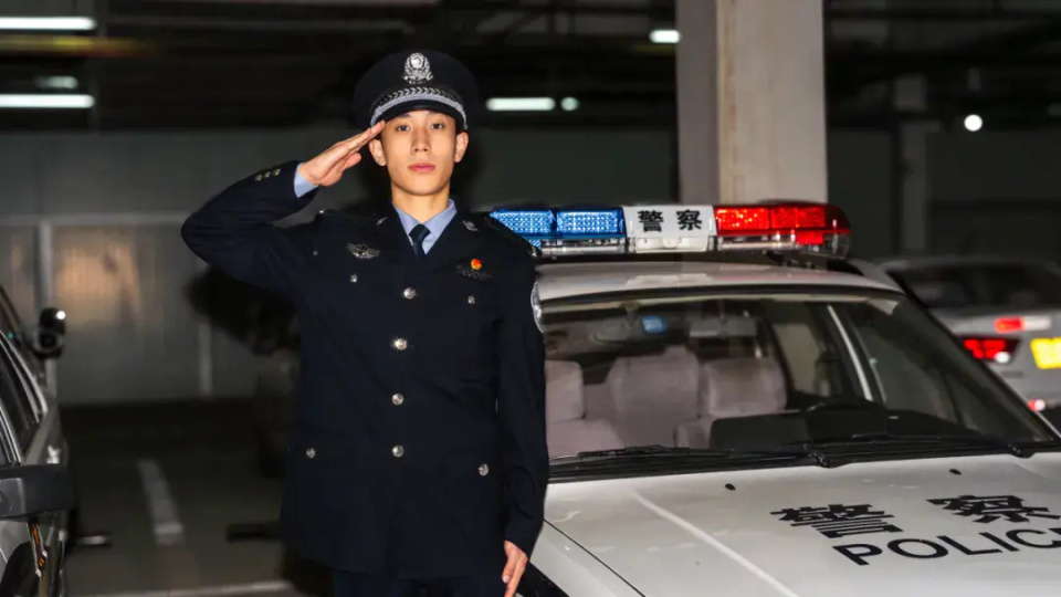 耿飞桐,记个人三等功! 耿飞桐,记个人三等功!